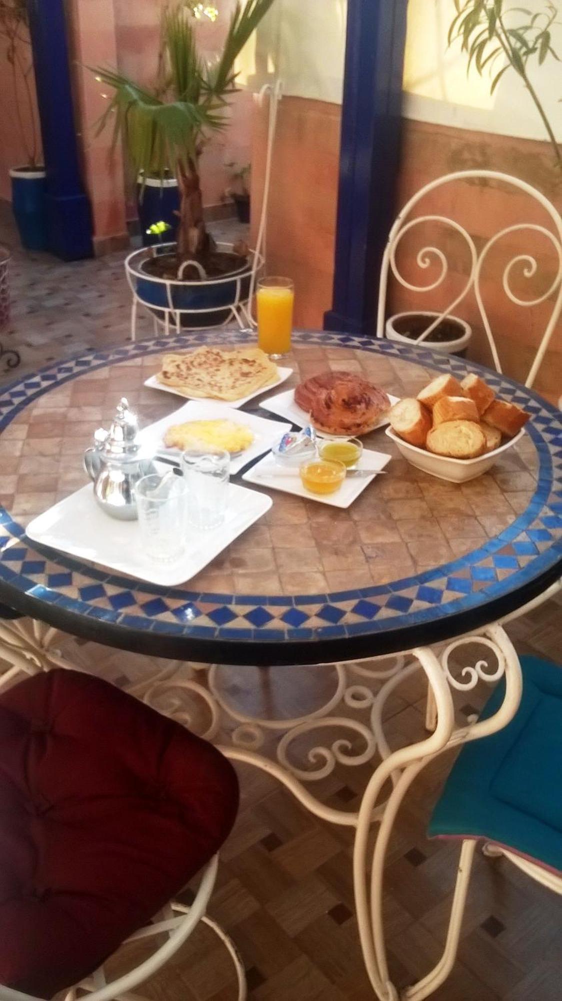 Riad Tamazouzte Hotel Marrakesh Bagian luar foto