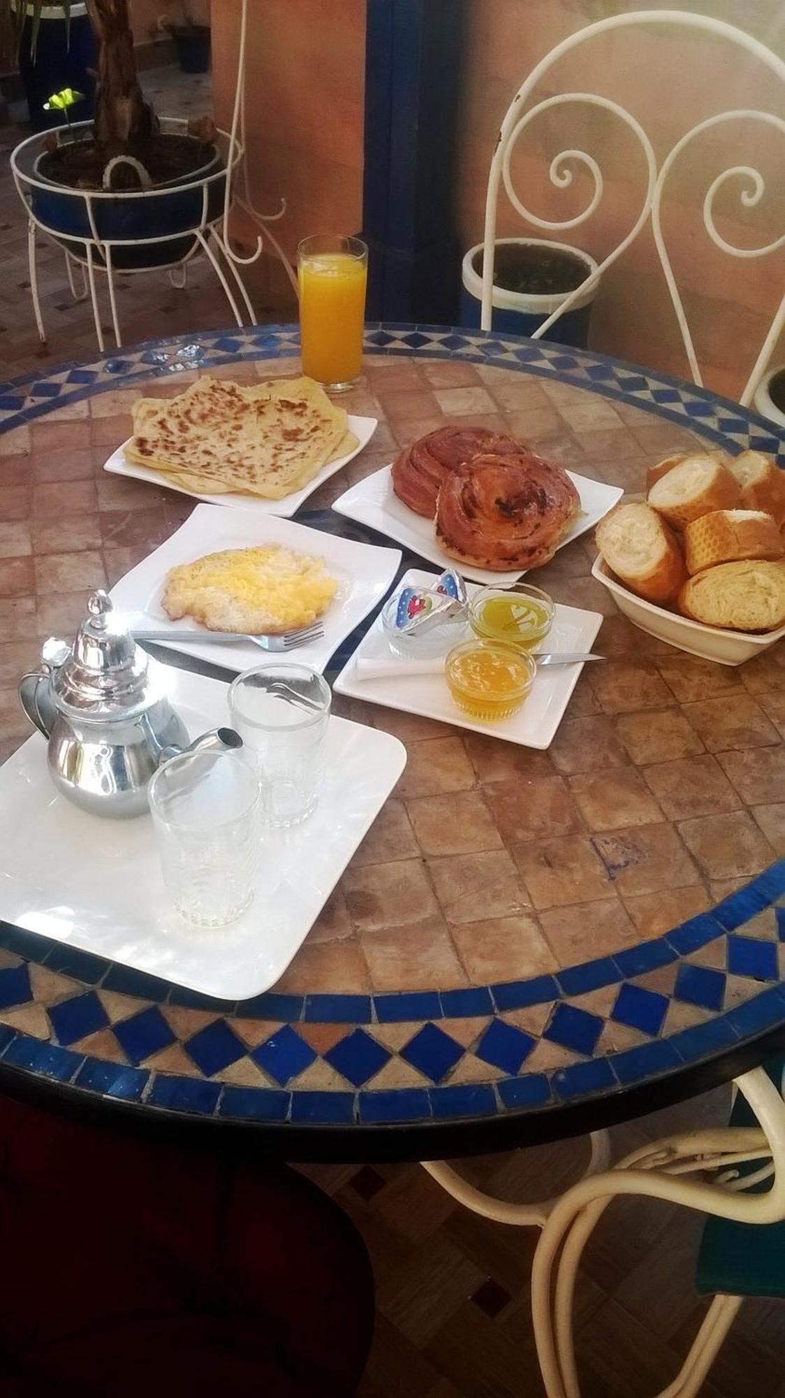 Riad Tamazouzte Hotel Marrakesh Bagian luar foto