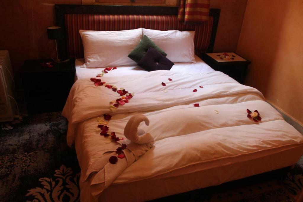 Riad Tamazouzte Hotel Marrakesh Bagian luar foto